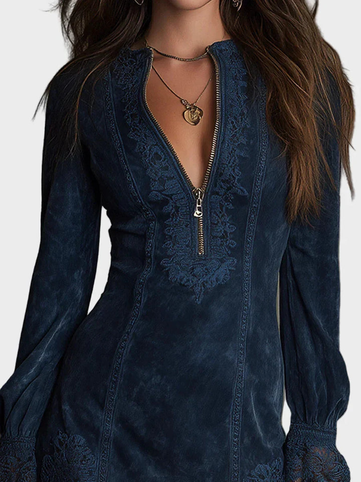 Jasmin – Mini robe en daim bleu avec dentelle Femme