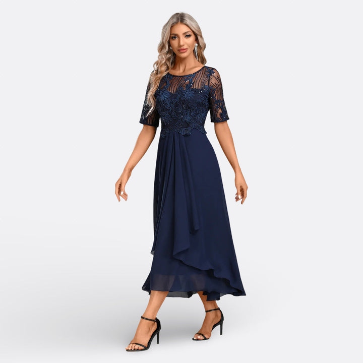 Mariana - Robe en Dentelle à Manches Courtes Femme