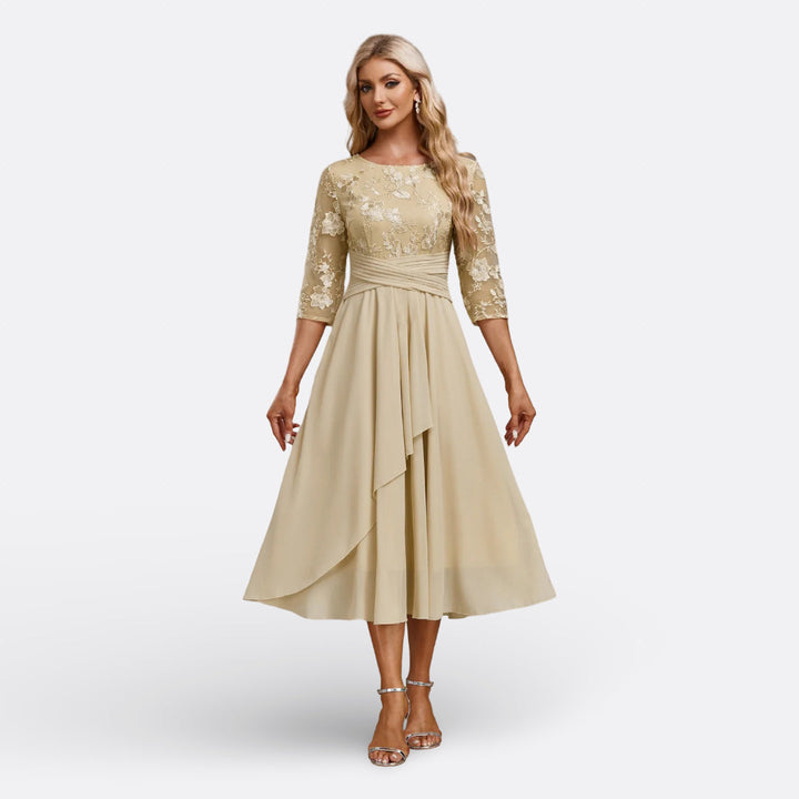 Mariana - Robe en Dentelle à Manches Courtes Femme